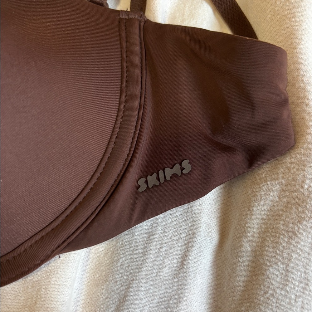 SKIMS Multi-way Cocoa Bra